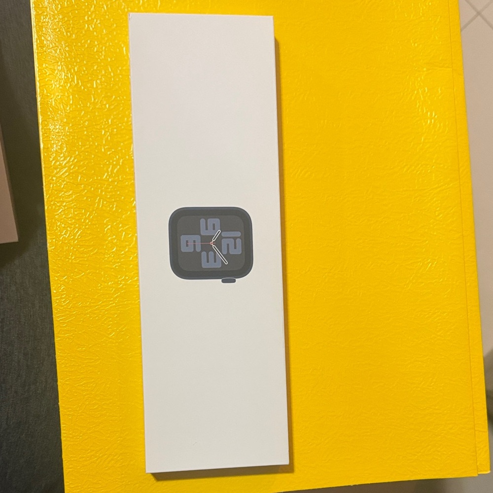 Apple Watch empty box
